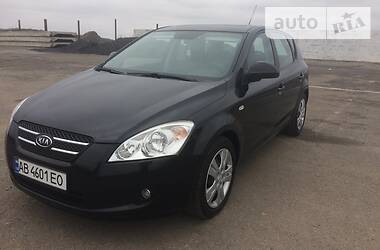 Хетчбек Kia Ceed 2007 в 