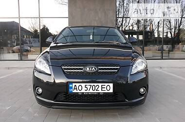 Хэтчбек Kia Ceed 2009 в Ужгороде