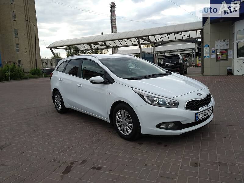Універсал Kia Ceed 2013 в Луцьку