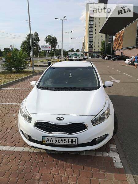 Хетчбек Kia Ceed 2013 в Києві