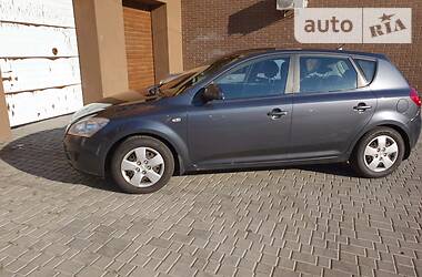 Хетчбек Kia Ceed 2007 в 