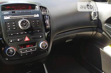 Универсал Kia Ceed 2010 в 