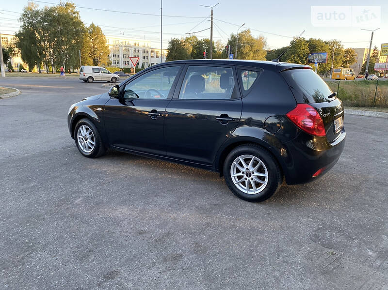 Хетчбек Kia Ceed 2007 в Сумах