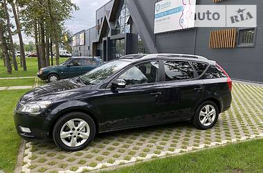 Универсал Kia Ceed 2010 в Буче