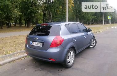 Хэтчбек Kia Ceed 2007 в Харькове