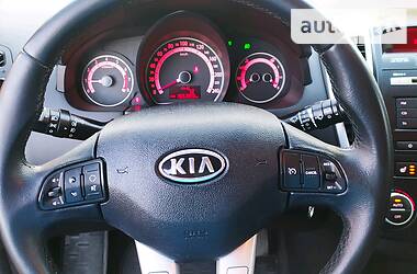 Универсал Kia Ceed 2009 в Хороле