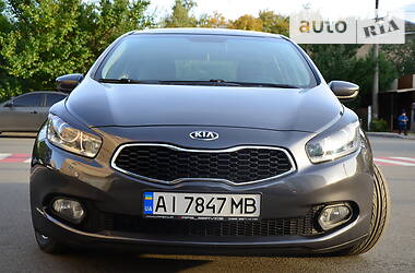 Хэтчбек Kia Ceed 2013 в Киеве