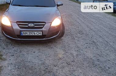 Хэтчбек Kia Ceed 2007 в Киеве