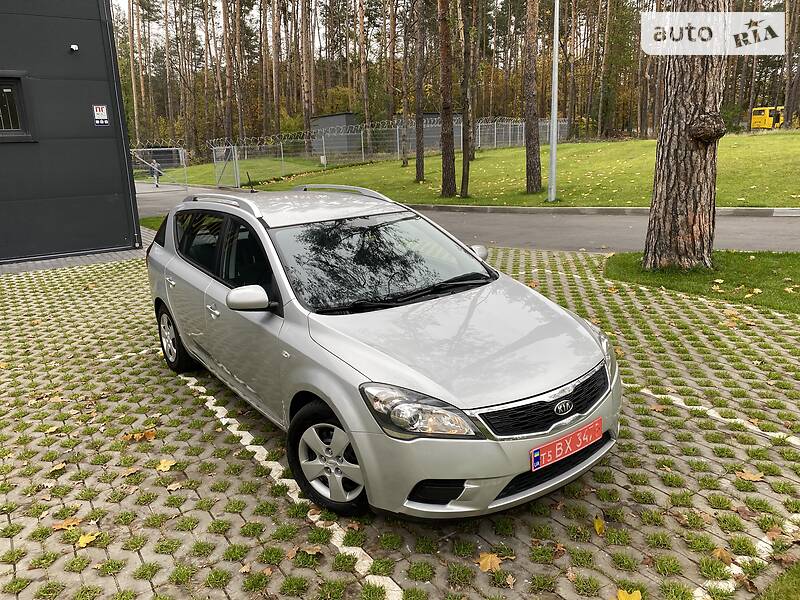 Універсал Kia Ceed 2010 в Бучі