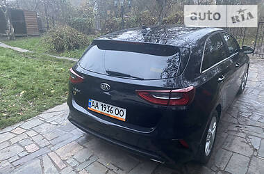 Хэтчбек Kia Ceed 2019 в Киеве