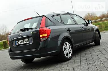 Универсал Kia Ceed 2009 в Стрые