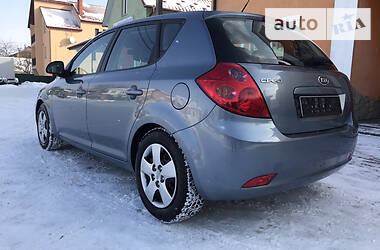 Хэтчбек Kia Ceed 2007 в Самборе