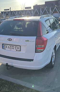 Универсал Kia Ceed 2010 в Хмельницком