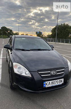 Хетчбек Kia Ceed 2008 в Києві