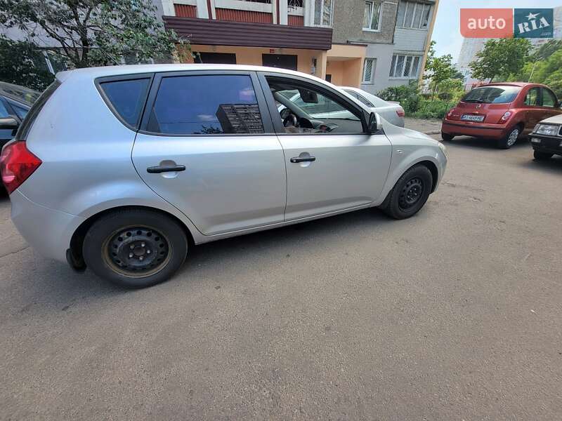Хэтчбек Kia Ceed 2008 в Киеве фото 2 Хэтчбек Kia Ceed 2008 в Киеве