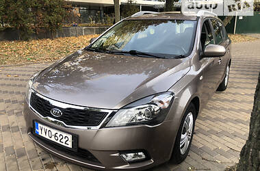 Универсал Kia Ceed 2009 в Киеве