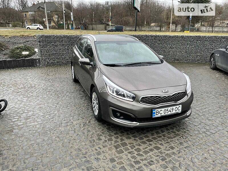 Универсал Kia Ceed 2017 в Львове