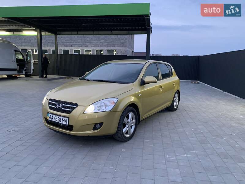 Хетчбек Kia Ceed 2007 в Києві