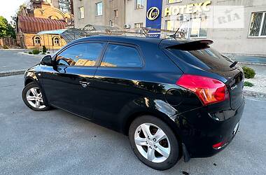 Купе Kia Ceed 2008 в Сумах