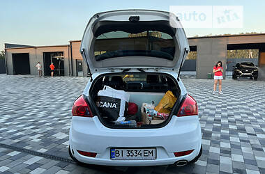 Купе Kia Ceed 2008 в 