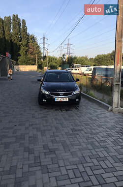 Універсал Kia Ceed 2010 в Дніпрі