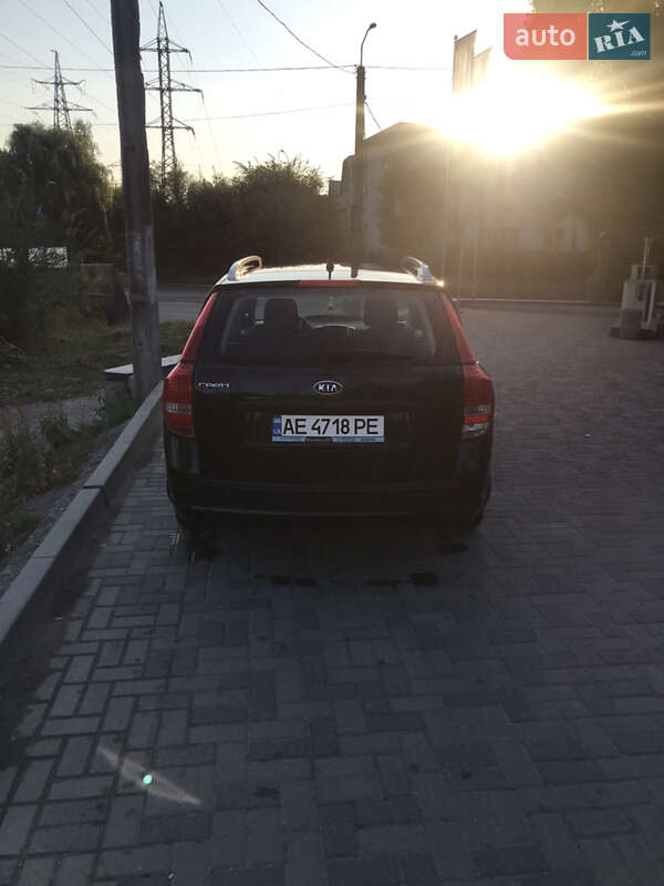 Универсал Kia Ceed 2010 в Днепре