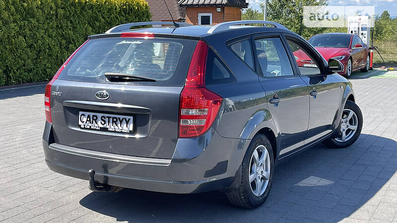 Универсал Kia Ceed 2008 в Стрые