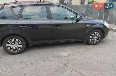 Хэтчбек Kia Ceed 2007 в Киеве