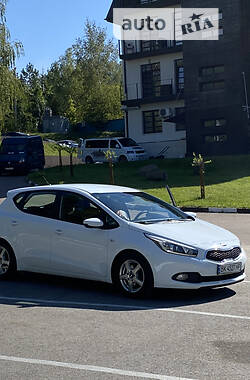 Хетчбек Kia Ceed 2012 в Рівному