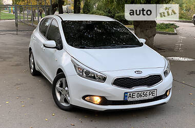 Хэтчбек Kia Ceed 2012 в Павлограде