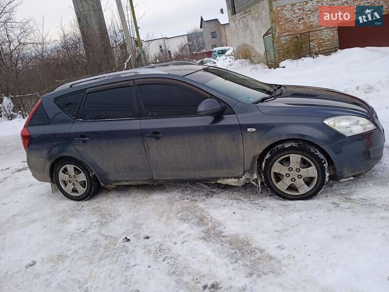 Универсал Kia Ceed 2007 в Старом Самборе