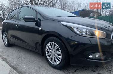 Хэтчбек Kia Ceed 2013 в Запорожье