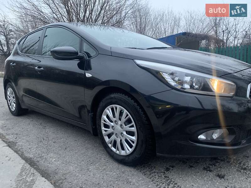 Хетчбек Kia Ceed 2013 в Запоріжжі
