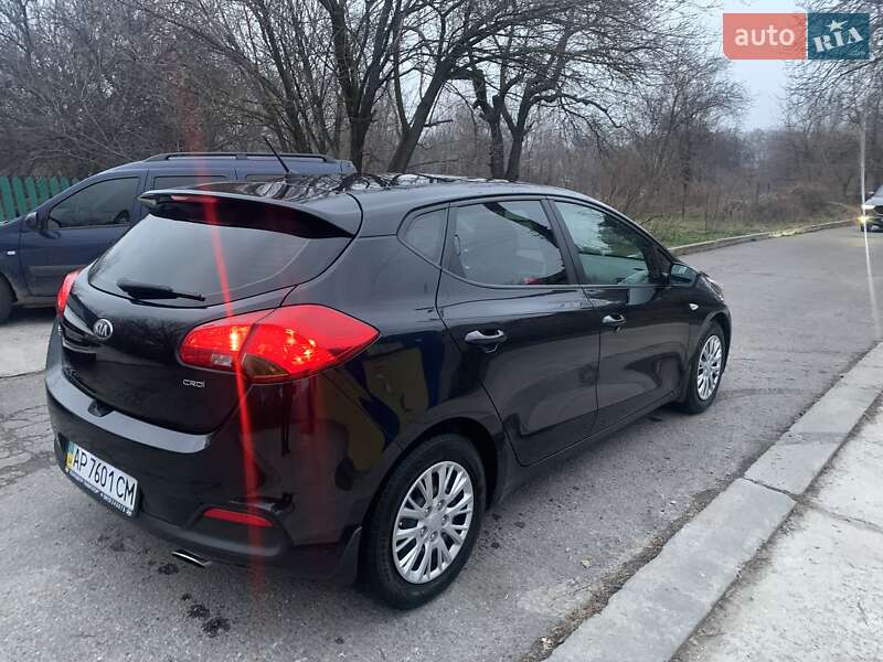 Хетчбек Kia Ceed 2013 в Запоріжжі