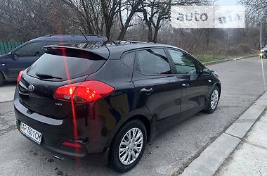 Хэтчбек Kia Ceed 2013 в Запорожье