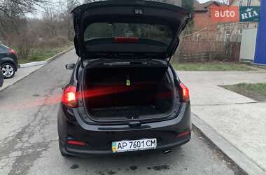 Хэтчбек Kia Ceed 2013 в Запорожье