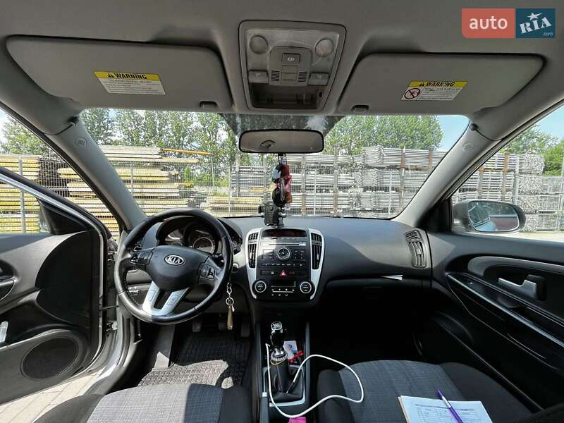 Хетчбек Kia Ceed 2009 в Львові
