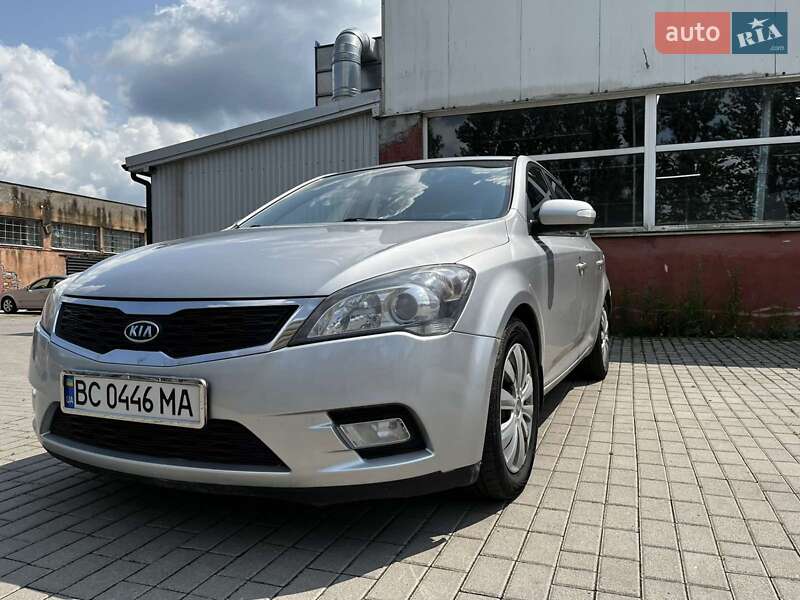 Хетчбек Kia Ceed 2009 в Львові