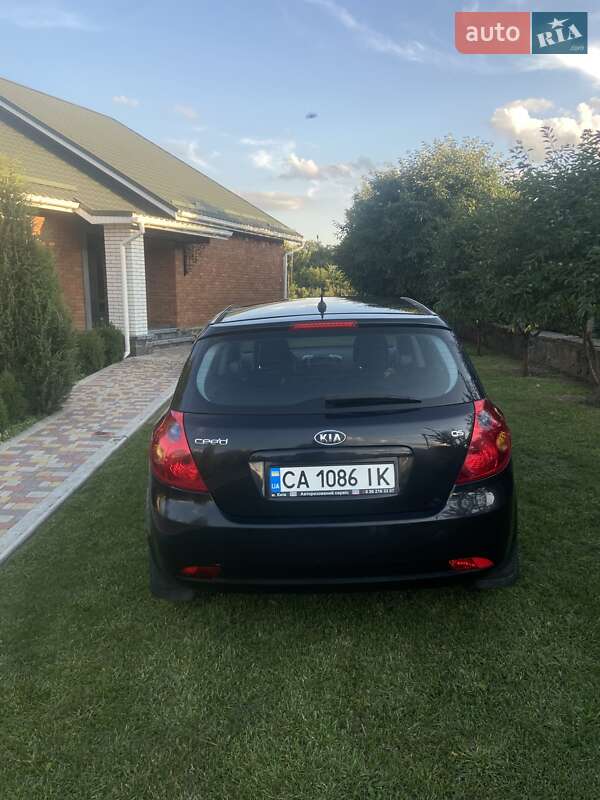 Хэтчбек Kia Ceed 2008 в Киеве