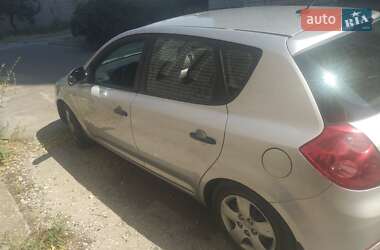 Хэтчбек Kia Ceed 2008 в Днепре
