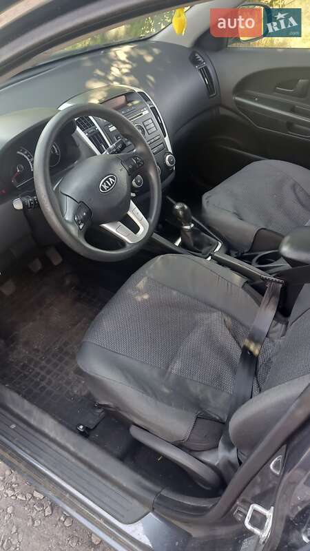 Універсал Kia Ceed 2009 в Полтаві