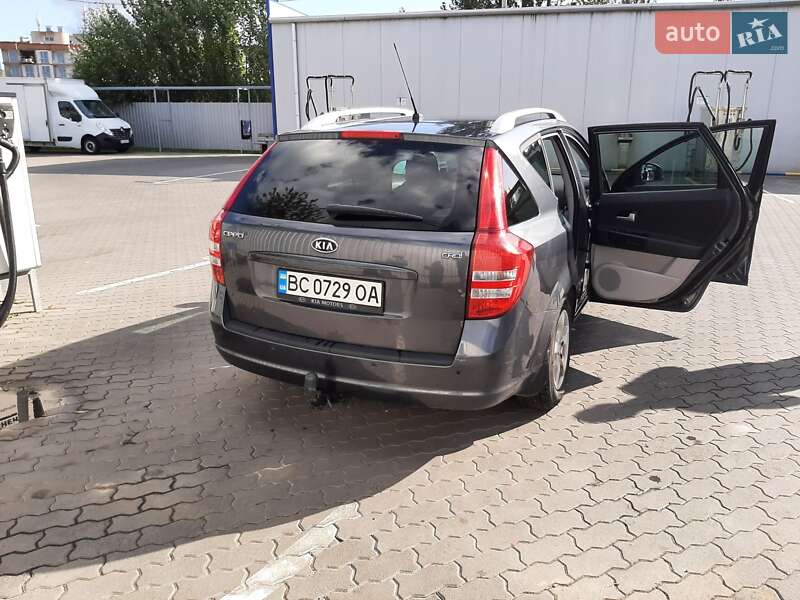 Универсал Kia Ceed 2007 в Луцке