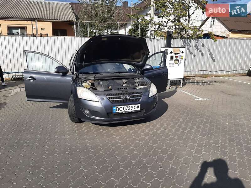 Универсал Kia Ceed 2007 в Луцке