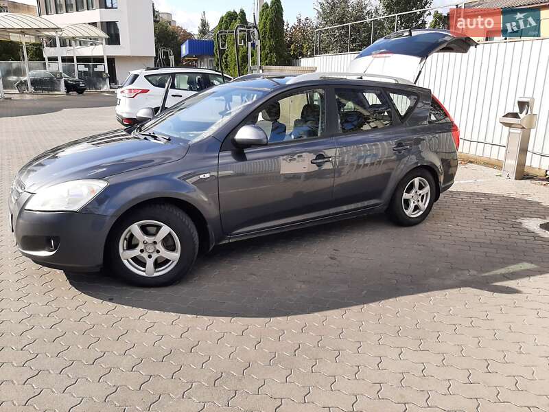 Универсал Kia Ceed 2007 в Луцке