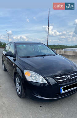 Хетчбек Kia Ceed 2007 в Хусті
