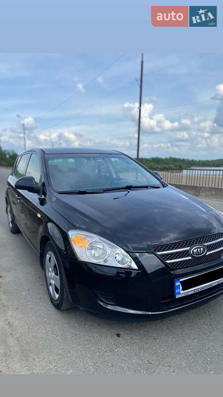 Хетчбек Kia Ceed 2007 в Хусті фото 4 Хетчбек Kia Ceed 2007 в Хусті