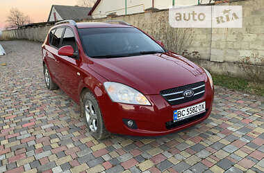 Универсал Kia Ceed 2008 в Самборе