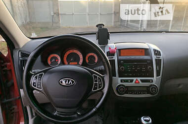 Универсал Kia Ceed 2008 в Самборе