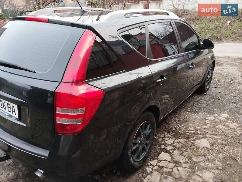 Универсал Kia Ceed 2009 в Киеве