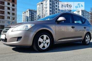 Универсал Kia Ceed 2009 в Буче